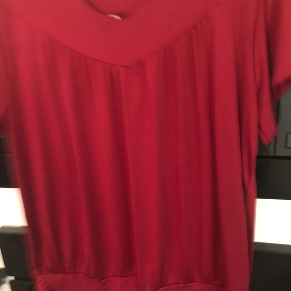 Maroon Top - Picture 2 of 6